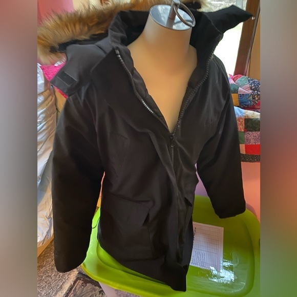 Down Puffer Jacket with Coyote Fur Lined Hood - Picture 9 of 9